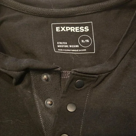 Express - Men's XL - Black - V Neck T Shirt - EUC - Picture 2 of 4
